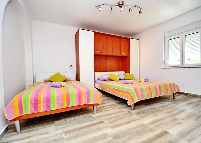 Apartamento Gabi 2 *